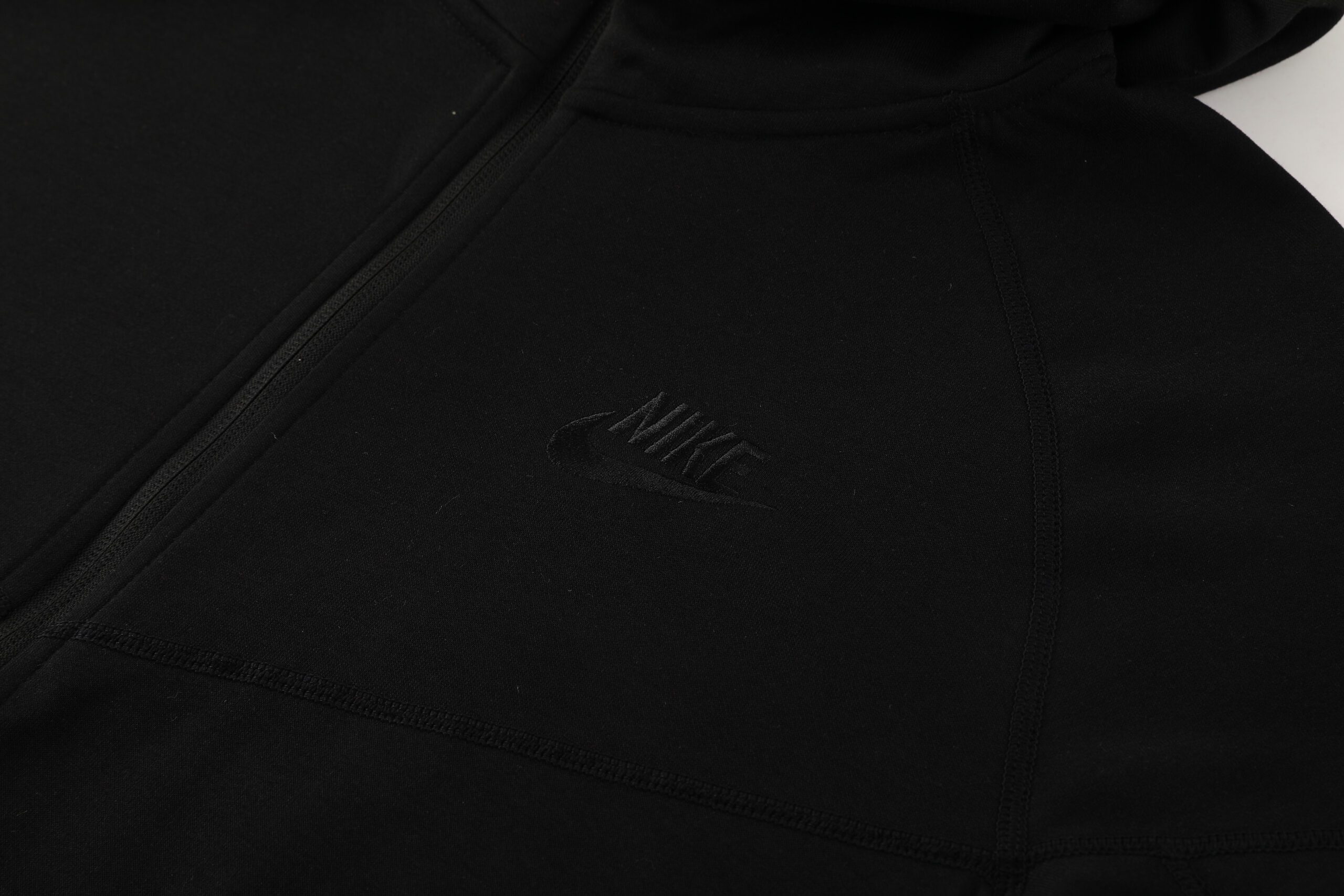 Kit Tech fleece Nike all black 2024 - Mago da Nike